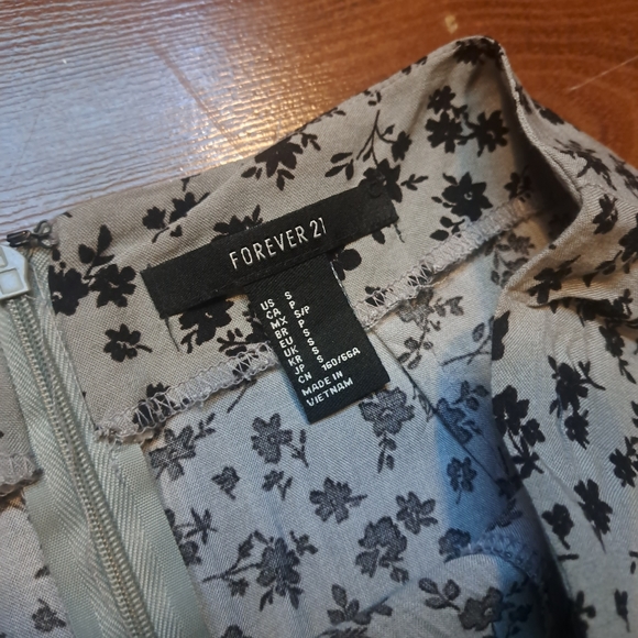 2/$35 Sage Sea Foam Moss Green Pastel Ditsy Print summer Maxi Skirt high waist - Picture 3 of 4